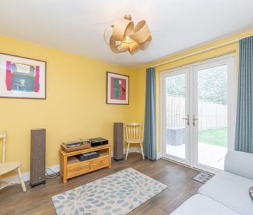 3 bedroom terraced house to rent - Photo 3