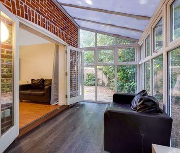 5 bedroom semi-detached house to rent - Photo 4