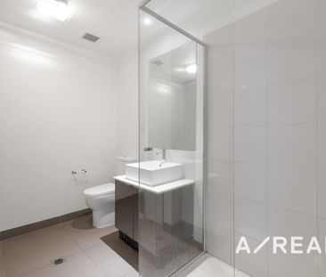 Spacious Apartment with Huge Balcony and Secure Parking - Photo 2