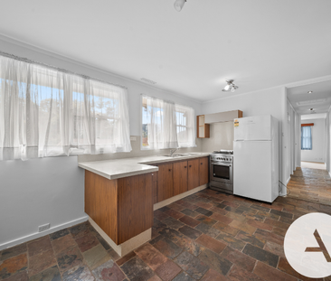 135 Theodore Street, Curtin ACT 2605 - House For Rent | Domain - Photo 1