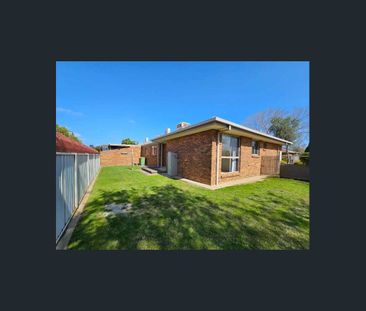 Two Bedroom Unit in Quiet Court Location - Photo 6