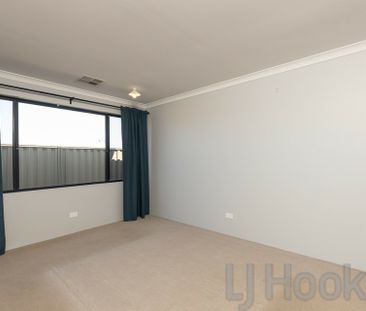 Great Location with Beautiful Surroundings - Photo 4
