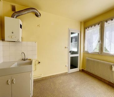 APPARTEMENT F1 proche de commerces et bus - Photo 2