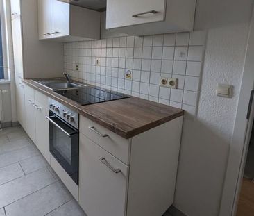 Perfekte Wohnung mit WohlfÃ¼hlcharakter, schÃ¶nem Balkon und Tageslichtbad! - Photo 1