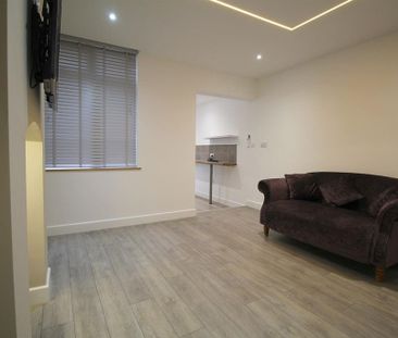 1 bedroom terraced house to rent - Photo 2