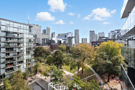 For Lease - 55 Stewart Street Unit# 828, Toronto, Ontario - Photo 3