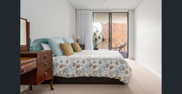 Exclusive Apartment in the Heart of Freshwater Village - Photo 1