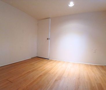 For Lease - 861 Cosburn Avenue Unit# Lower, Toronto, Ontario - Photo 4