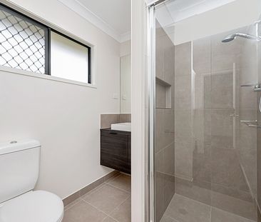 Neat & Low-Maintenance Duplex in a Quiet Mount Louisa Court! - Photo 6