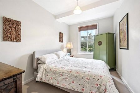 5 bedroom terraced house to rent - Photo 5