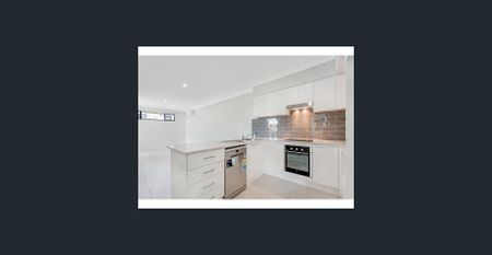 MODERN DUPLEX IN GREAT LOCATION - Photo 4