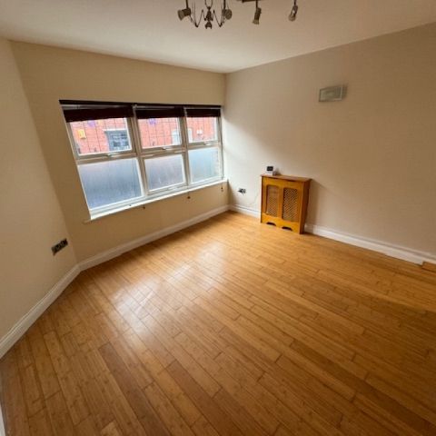 1 Bedroom Flat - Photo 1