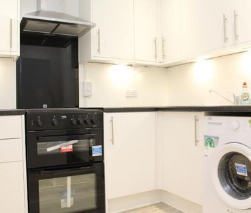 1 bedroom ground floor flat to rent - Photo 4