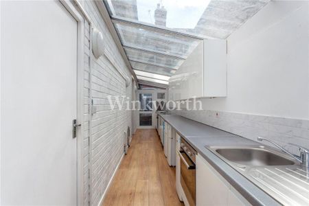 3 bedroom apartment to rent - Photo 3