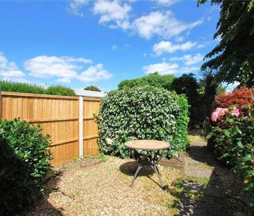 Walnut Tree Close, Guildford, Surrey, GU1 - Photo 3