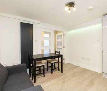 Studio to rent - Photo 6
