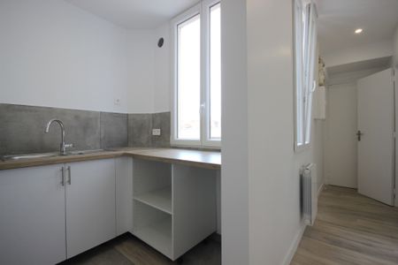 Appartement a louer Paris - Loyer €1 256/mois charges comprises ** - Photo 5