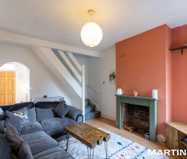 2 bedroom terraced house to rent - Photo 4