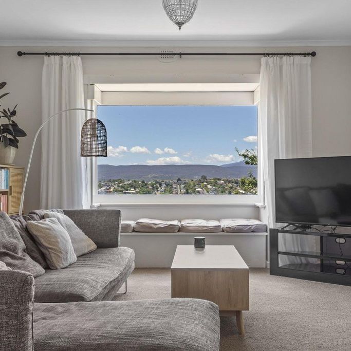 West Launceston Living with Views, Space & Convenience - Photo 1