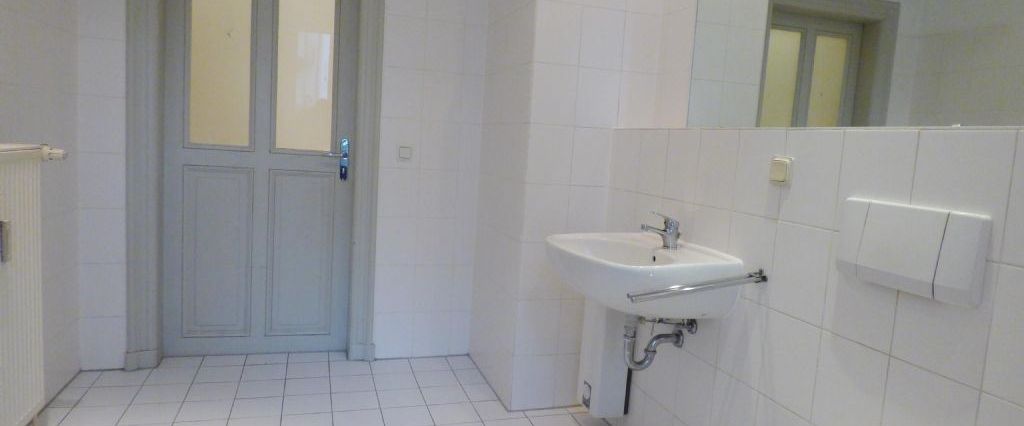 Schöne 3 R.Whg. - Balkon, Bad mit Fenster, 2er WG geeignet - Foto 1