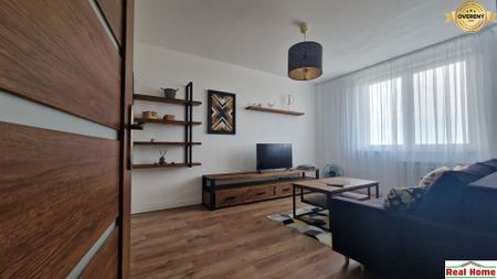 GALANTA: Prenájom - 2izbový zrekonštruovaný byt - Photo 2