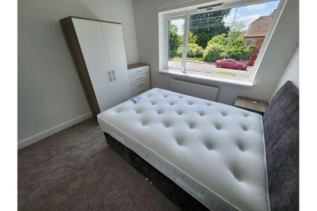 Taunton Road, Bridgwater, TA6 - Photo 3