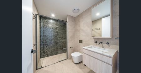 Picture perfect contemporary living, opposite Town Beach - Photo 5