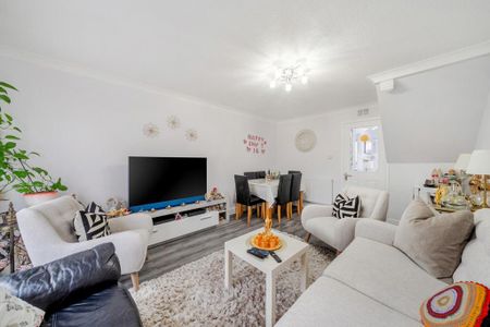 2 bedroom terraced house to rent - Photo 3