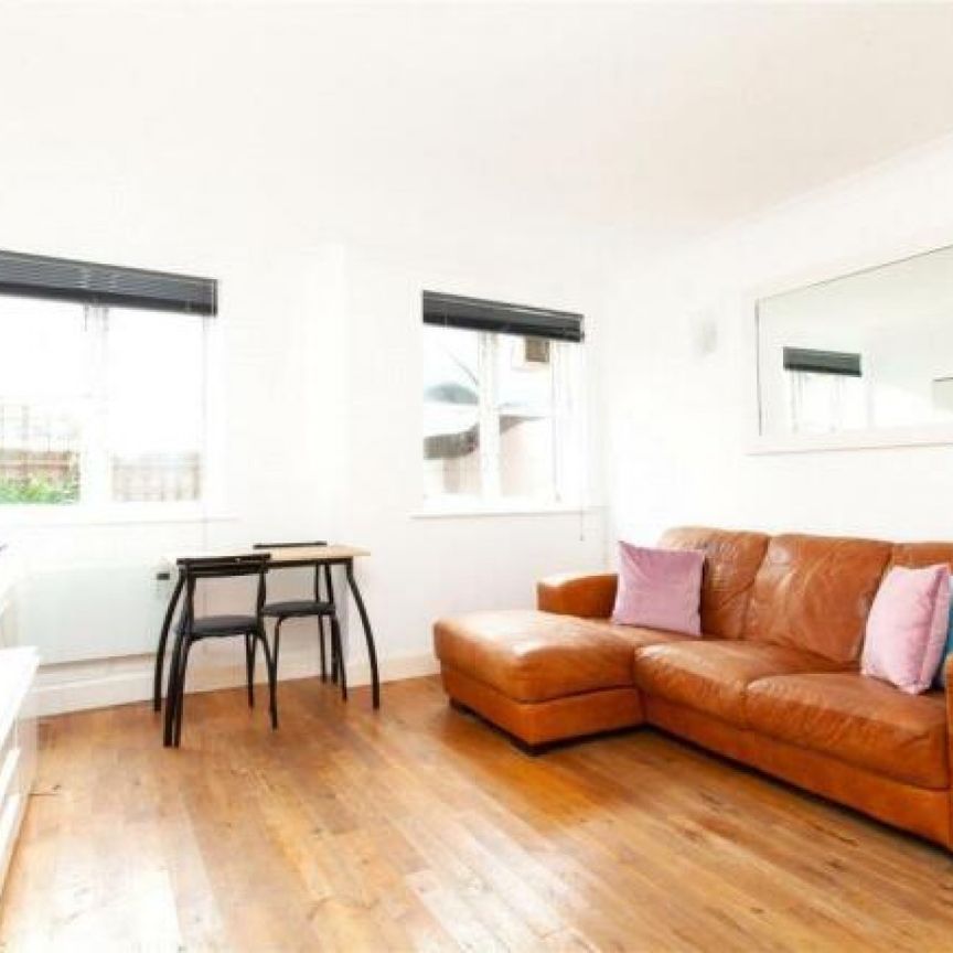 1 Bedroom Flat To Let - Photo 1