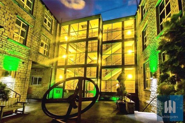 1 bedroom in a house share to rent - Photo 1