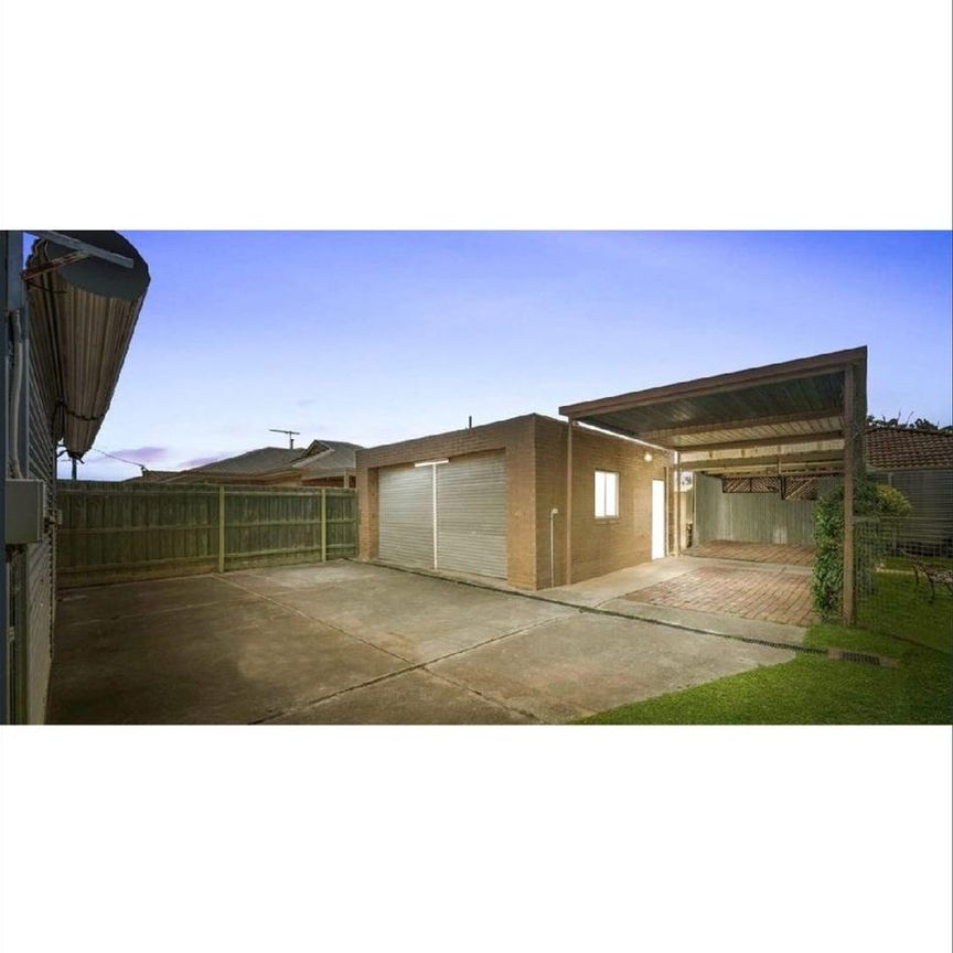 $450pw/$1956pm/3bed/2bath/2car - Photo 1