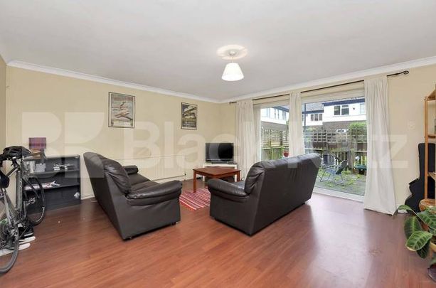3 Bedroom, 1 bath, 1 reception House - Photo 1