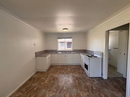 Home For Rent - Photo 3