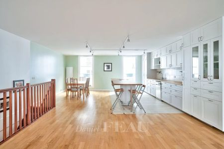 Paris XVIII - Place de Clichy. - Photo 2