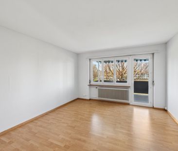 Helle 3.0 Zimmer Wohnung im 1. OG, im Stadtkern Lenzburg - Foto 1