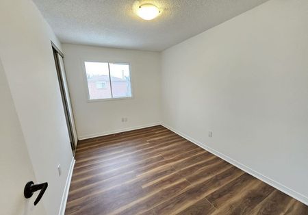 For Lease - 442 Church Street, Richmond Hill, Ontario - Photo 3