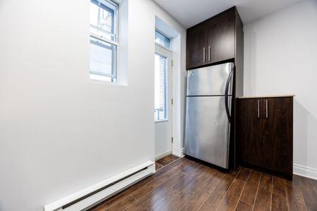 Appartement à louer - Montréal (Côte-des-Neiges/Notre-Dame-de-Grâce) (Côte-des-Neiges) Appartement à louer - Montréal (Côte-des-Neiges/Notre-Dame-de-Grâce) (Côte-des-Neiges) - Photo 2