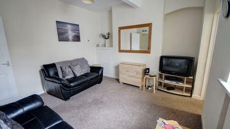 Mixed use to rent - Photo 4