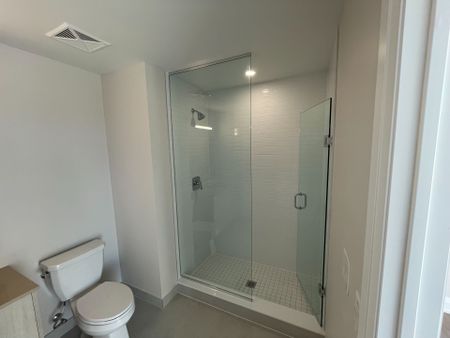 For Lease - 3250 Carding Mill Trail Unit# 433, Oakville, Ontario - Photo 2