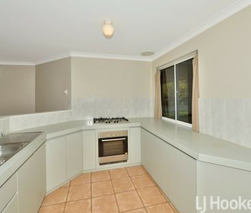 Spacious Home with Large Workshop - Photo 4