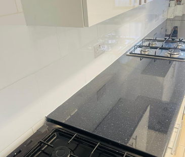 1 bedroom in a house share to rent - Photo 5