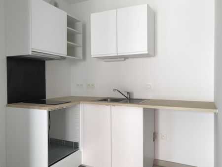 Location Appartement 1 pièce 38m² MONTPELLIER 34070 - Photo 2