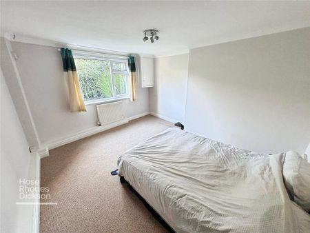 4 bedroom bungalow to rent - Photo 5