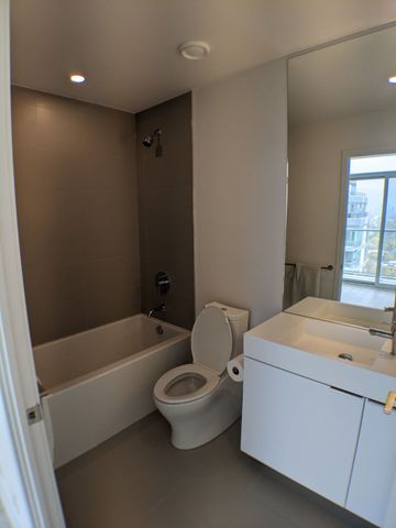 For Lease - 33 Helendale Avenue Unit# 2312, Toronto, Ontario - Photo 2