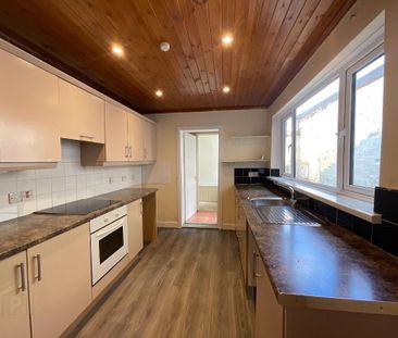 25 Woodvale Road, Belfast, BT13 3BN - Photo 5