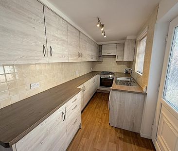 2 bedroom terraced house to rent - Photo 5