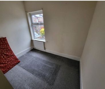 3 Bed Semi-Detached House, Greenhill Road, M8 - Photo 1