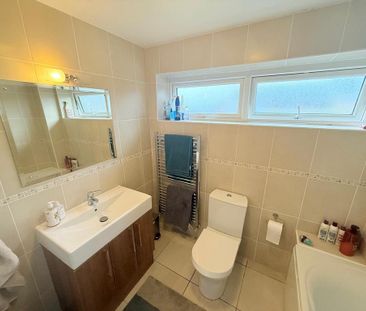 3 bedroom semi-detached house to rent - Photo 3