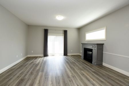 For Lease - 6 Ironwood Street Unit# 71, Norfolk, Ontario - Photo 2