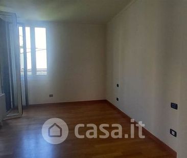 Trilocale in Affitto in Largo la Foppa 2 a Milano - Foto 6